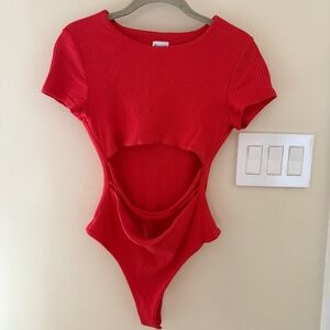 Princess Polly Red Belly Cutout Short Sleeve Bodysuit US 8